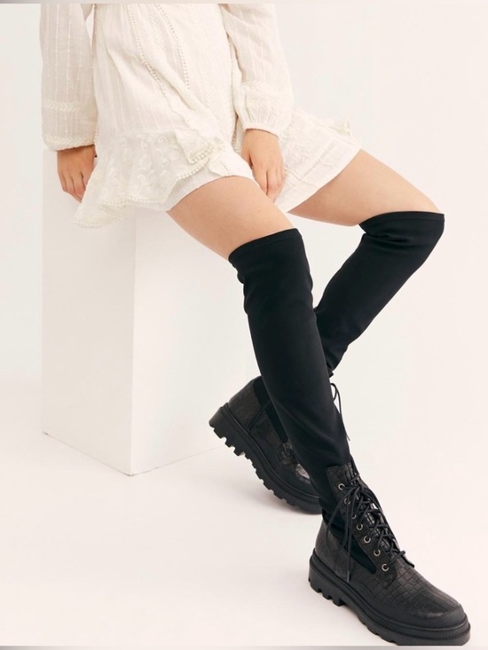 Free People Shoes - NWOT Free People Shortditch Women's Black Tall Over the Knee Leather Boot.